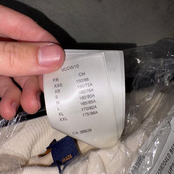 LOUIS VUITTON Casual Shorts Cream White and white wool oversize Bermudas SZ L - Picture 10 of 10